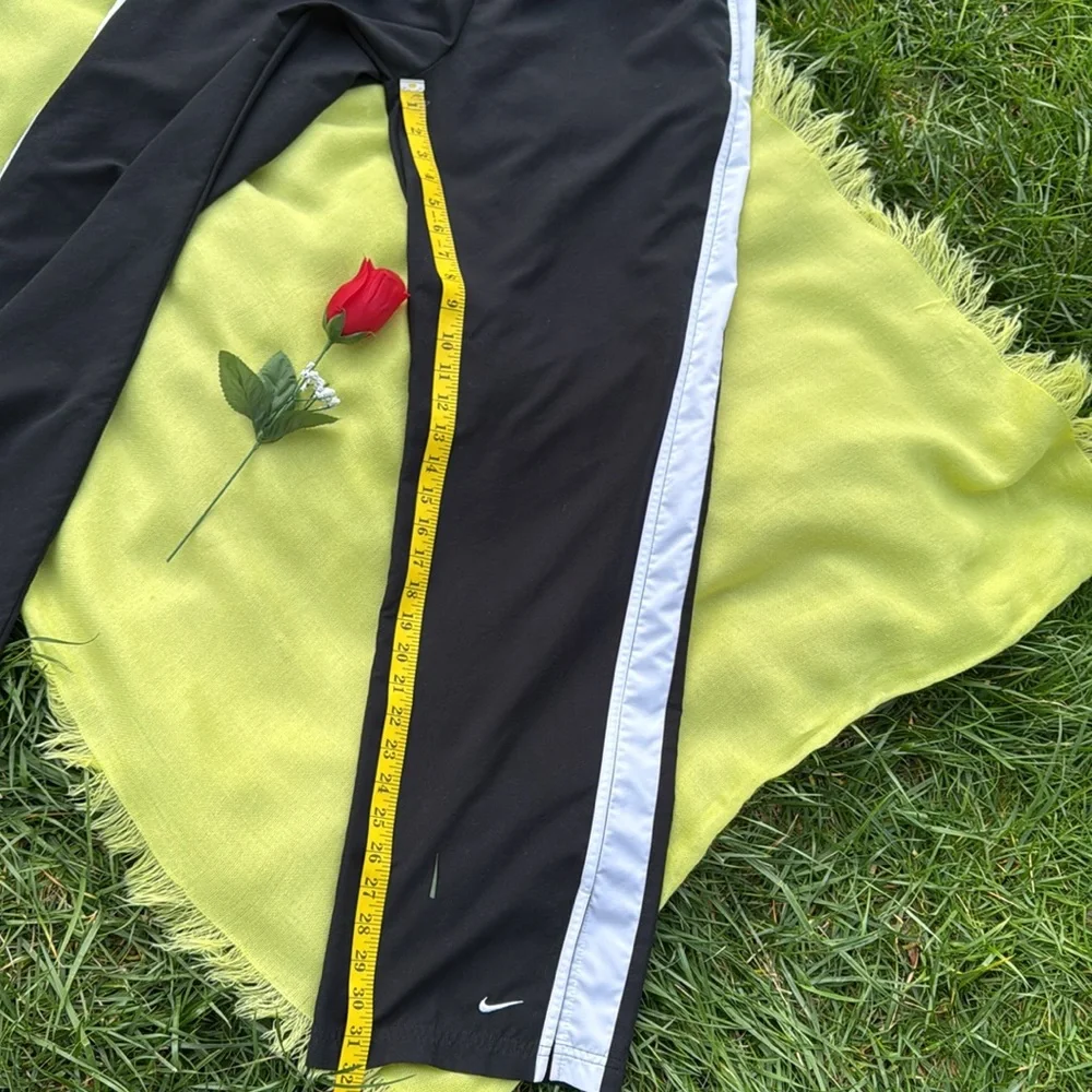 ✔️ NIKE; Black Work Out; Hang Out Pants w/White Side Stripes in Misses Size Lg!! - Picture 8 of 11